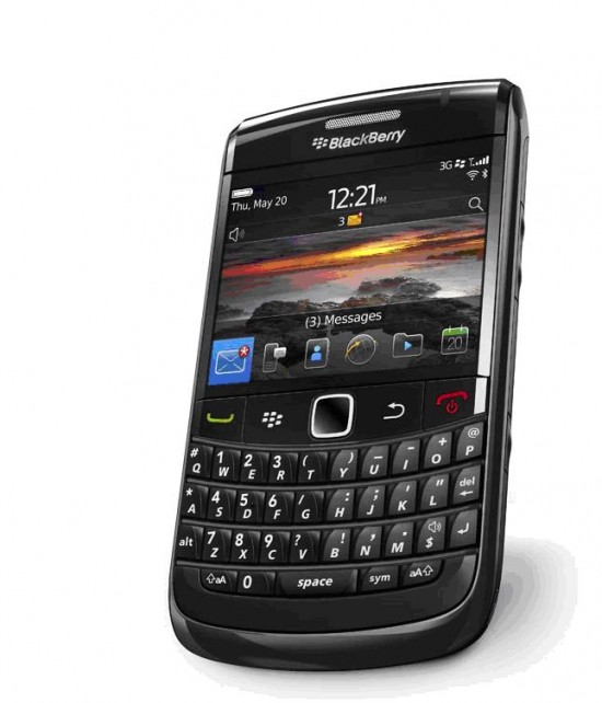 BlackBerry Bold 9780 550x642 Top 9 QWERTY Mobiles