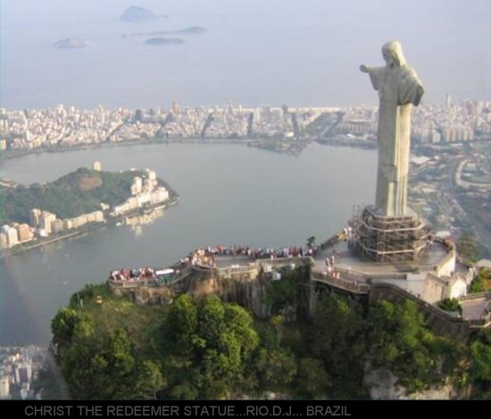 World’s Highest Statue 550x470 Top 10 Largest Things