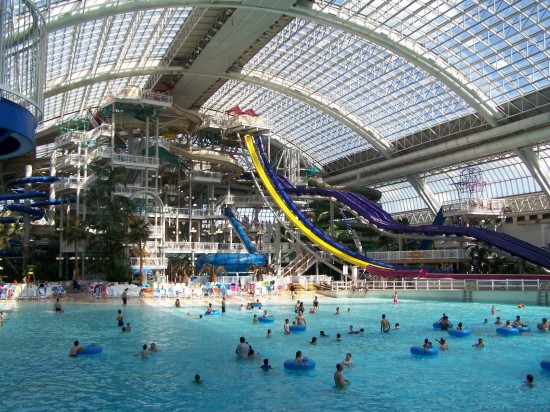 World’s Largest Indoor Swimming Pool 2 550x412 Top 10 Largest Things