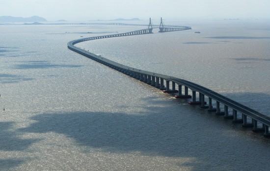 World’s Longest Cross Sea Bridge Donghai Bridge 550x350 Top 10 Largest Things