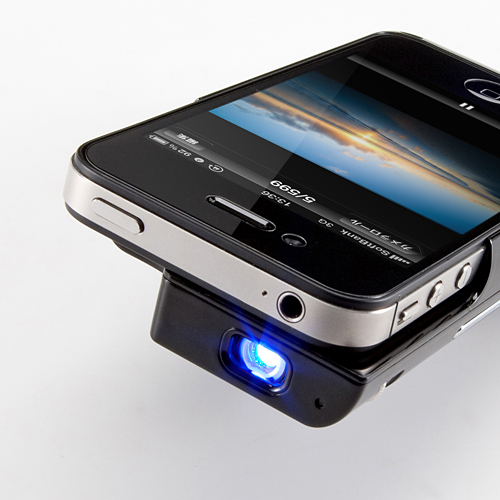 Mini Projector For Your iPhone 4/4s | REALITYPOD