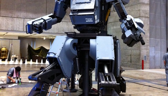 The Coolest Robot Ever Made - Kuratas 