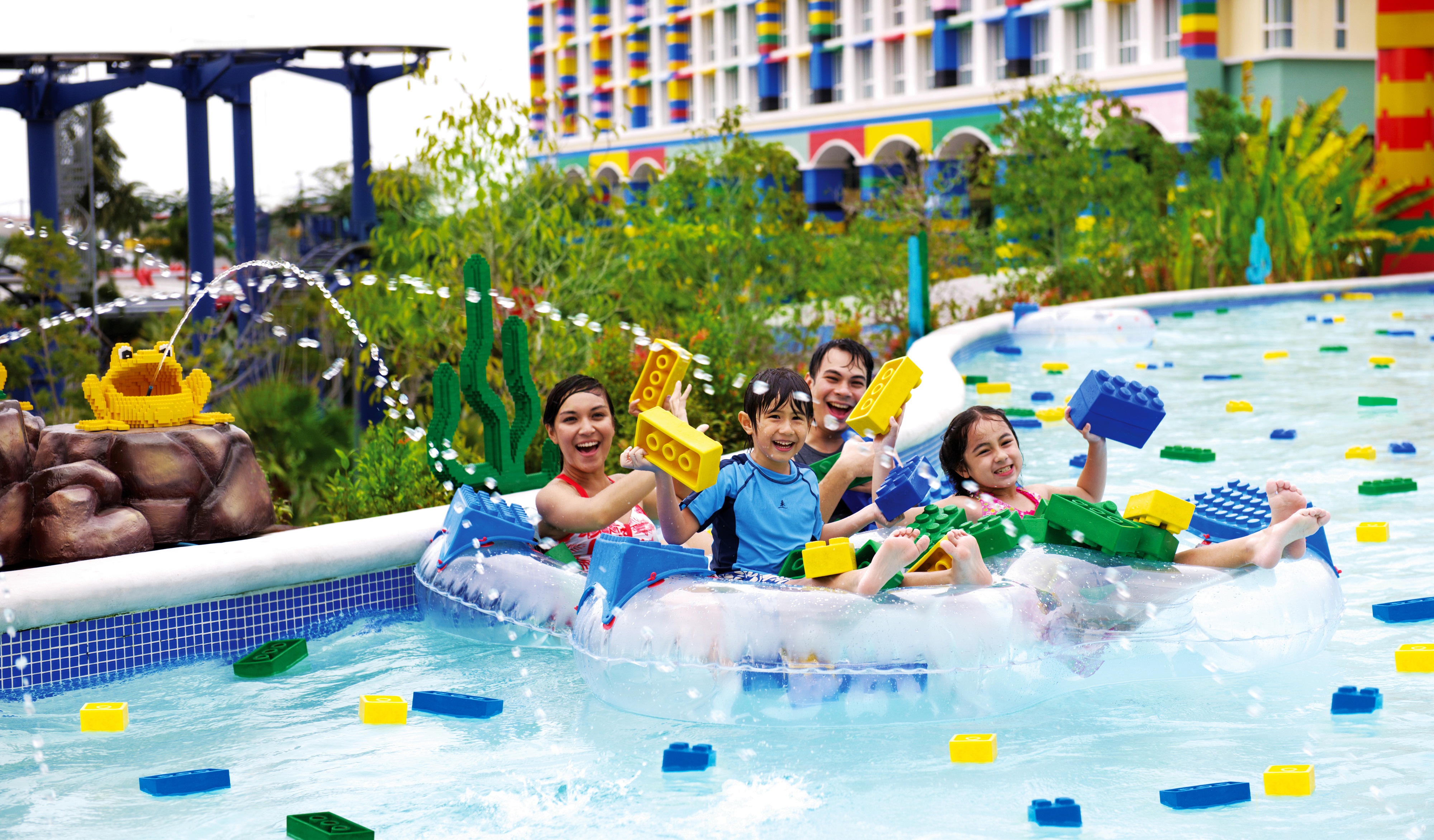 Take A Look At The World's Largest Legoland Water Park ...
