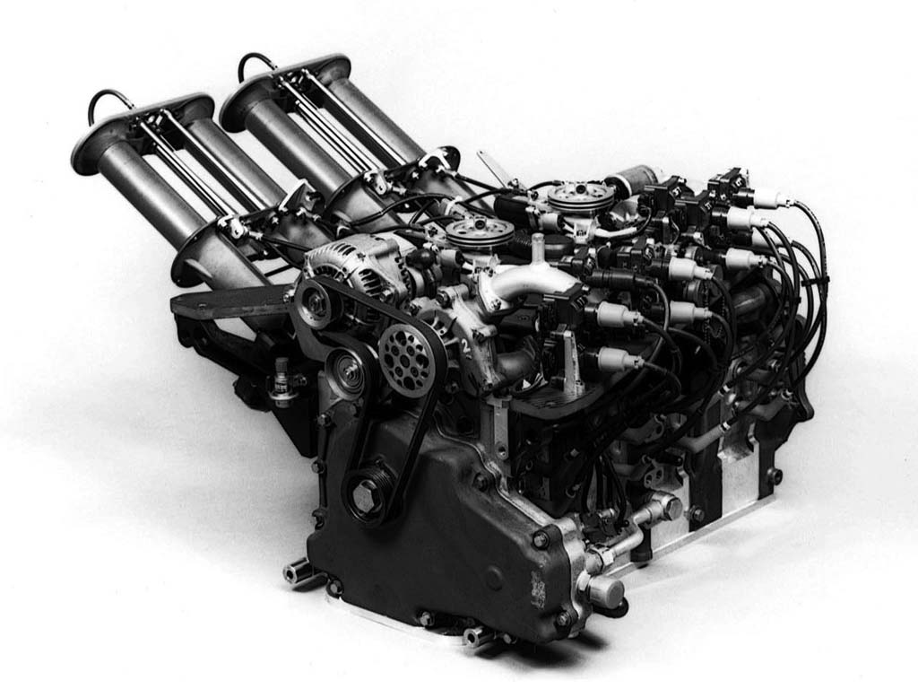Спарка двигателей. Mazda 787b engine. Тепловой автомобильный двигатель. Тепловые двигатели двигатель внутреннего сгорания. Dvigateli vnutrennego sgoraniya.