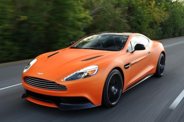 2014-Aston-Martin-Vanquish-0