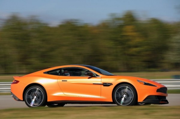 2014-Aston-Martin-Vanquish-2