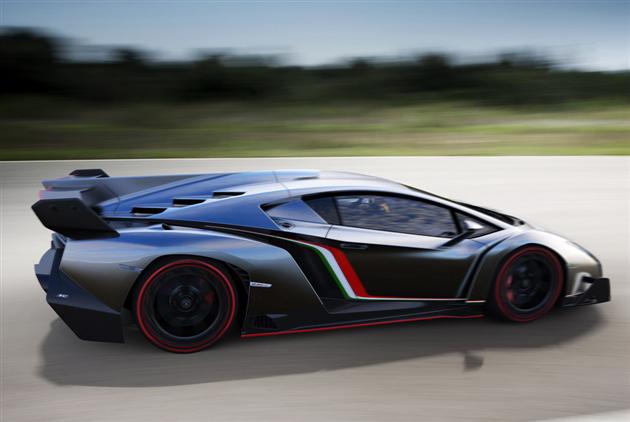 Lamborghini-Veneno-3