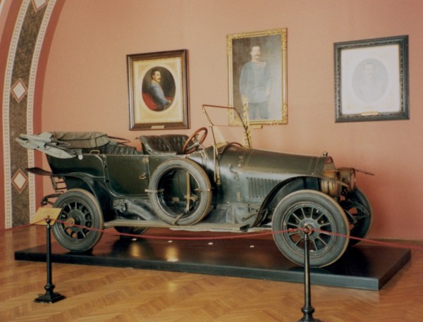 3. The Cursed Car of Franz Ferdinand