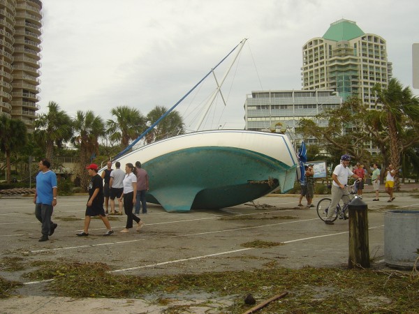 Hurricane-Wilma--2005--miami-622031_1920_1440