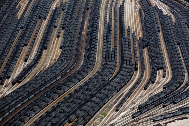 LOADED-COAL-TRAIN-CARS-NORFOLK-VIRGINIA-USA-2011-1-C34303