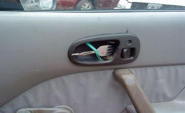 fork door handle