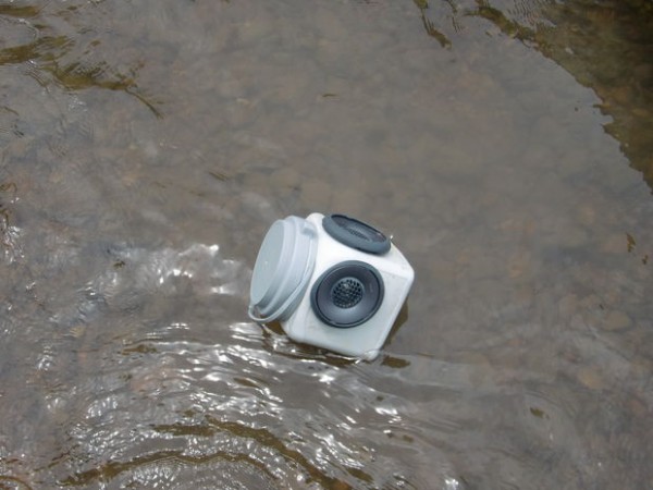 waterproof speaker 2