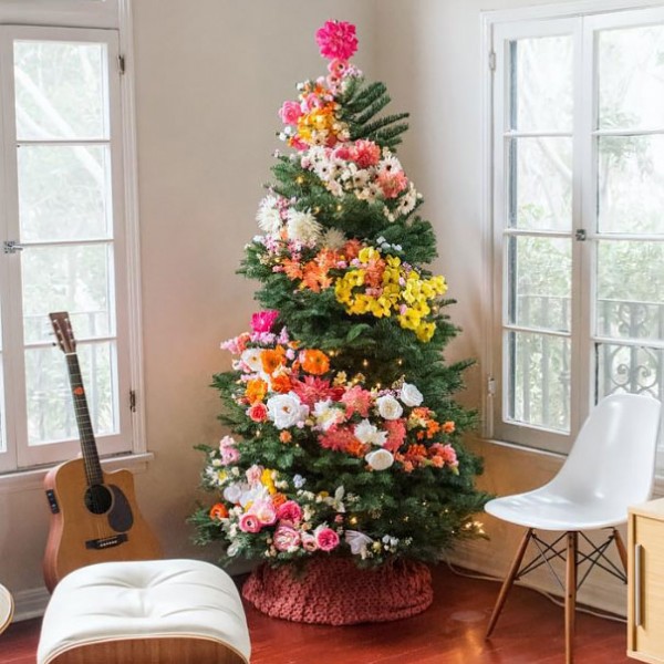 floral christmas tree 2