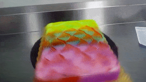 colour-changing-cake 5