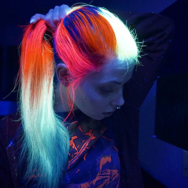 glow-in-dark-hair 4