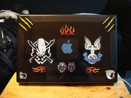 Appl in Laptop Sleeves, Skins and Stickers